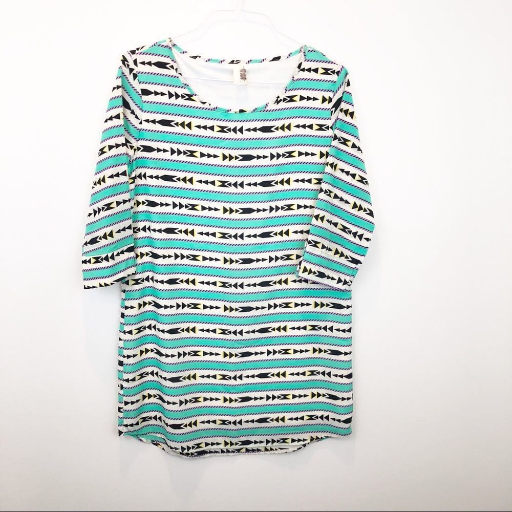 Francesca’s birdcage label 3/4 sleeve print dress Size Large